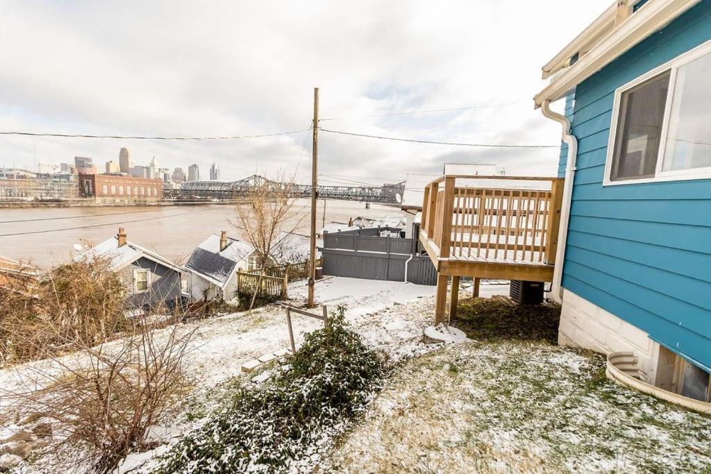 Cozy Riverfront Bungalow With Stunning Views Covington Luaran gambar