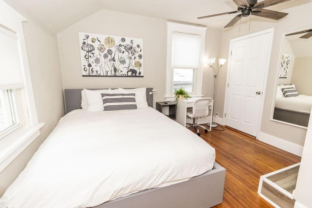 Cozy Riverfront Bungalow With Stunning Views Covington Luaran gambar