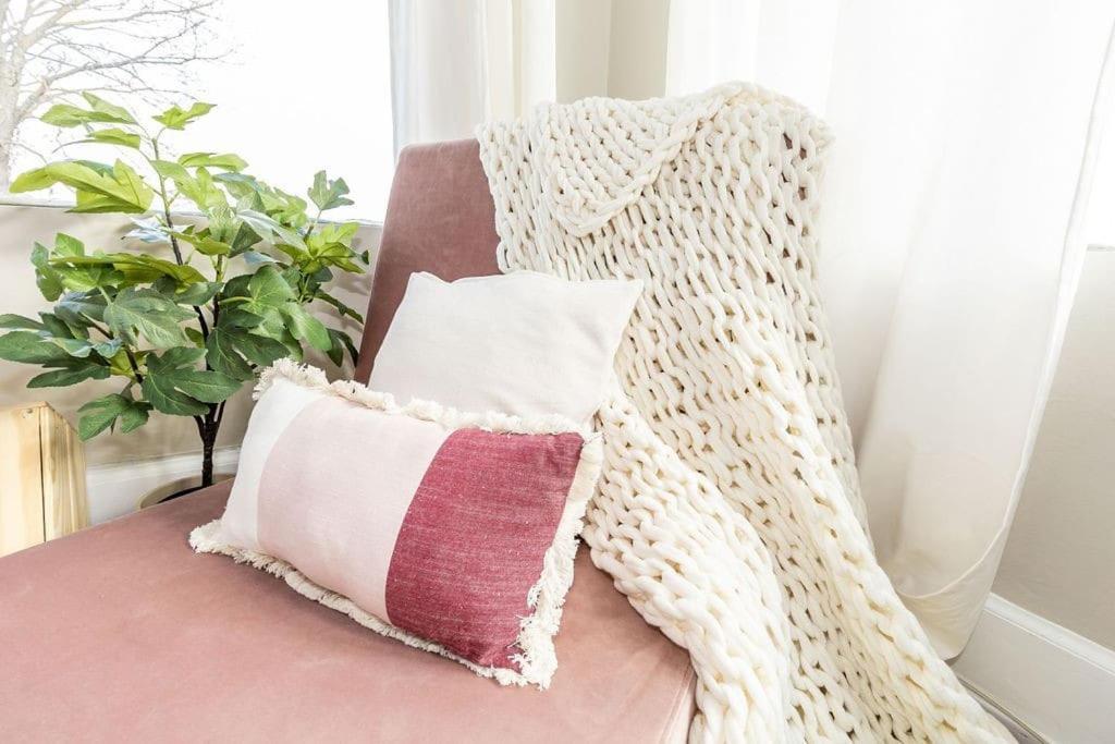 Cozy Riverfront Bungalow With Stunning Views Covington Luaran gambar