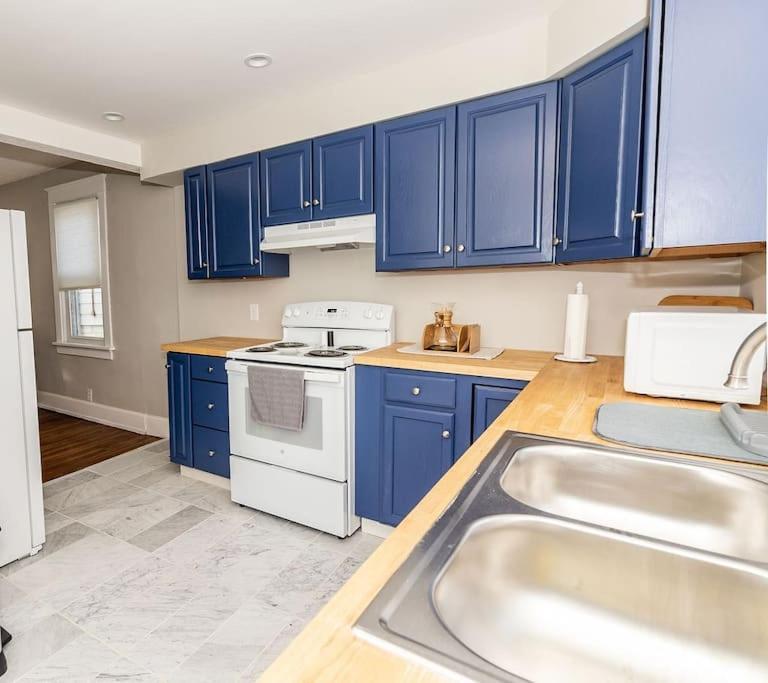 Cozy Riverfront Bungalow With Stunning Views Covington Luaran gambar
