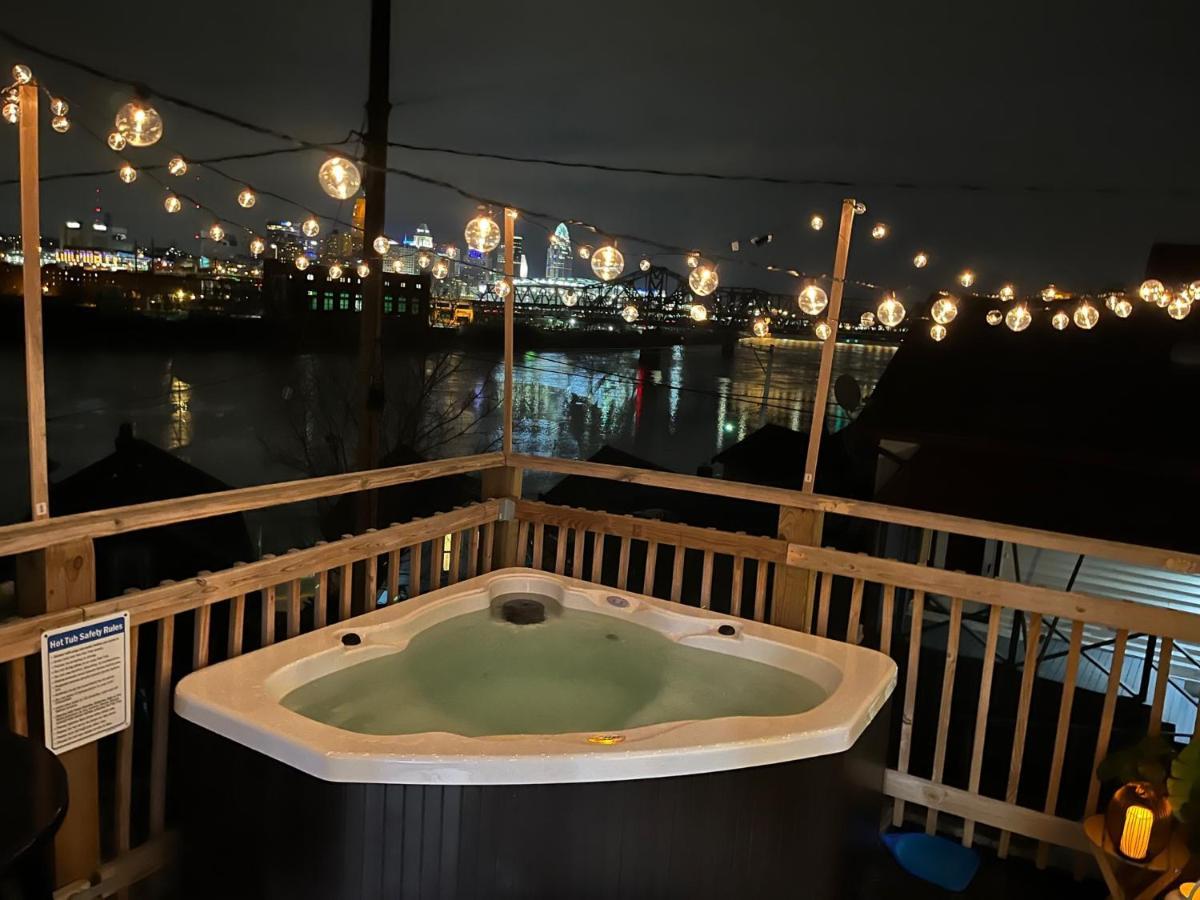 Cozy Riverfront Bungalow With Stunning Views Covington Luaran gambar